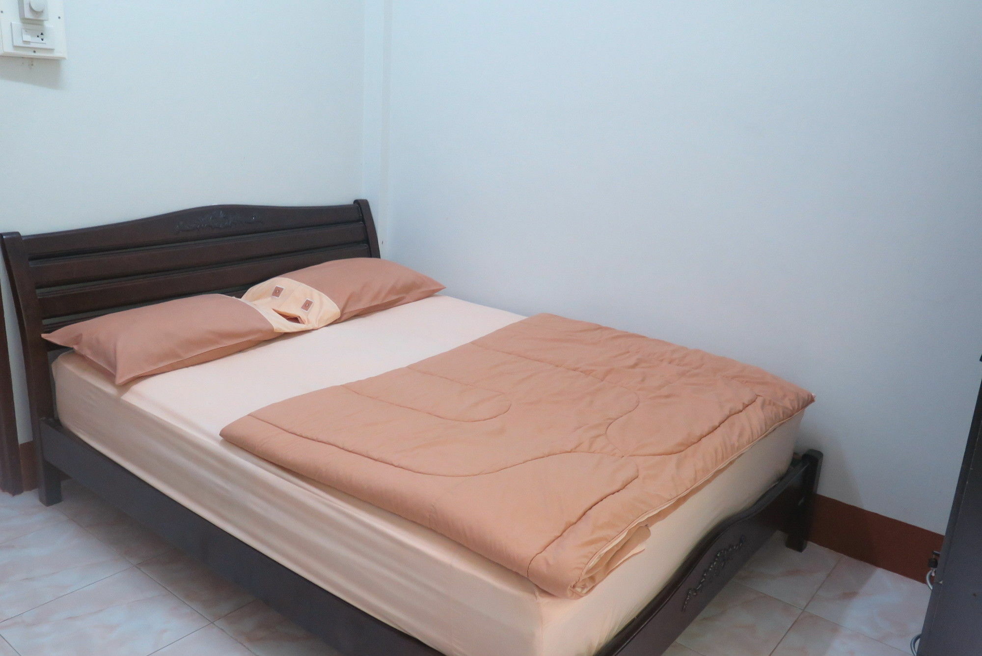 Nadpob Mansion Hotel Surat Thani Exterior foto
