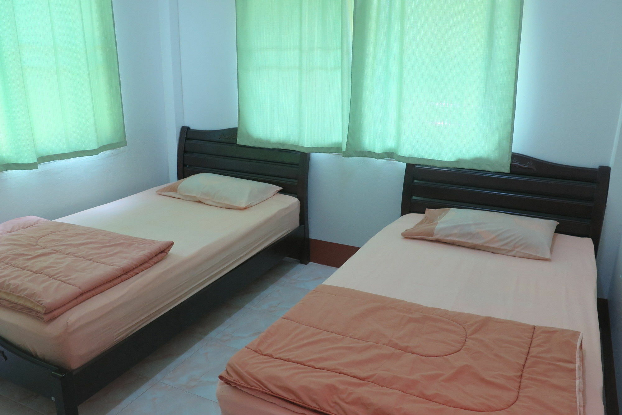 Nadpob Mansion Hotel Surat Thani Exterior foto